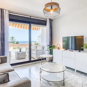 Hanami El Pinacho Beach Apartment Estepona